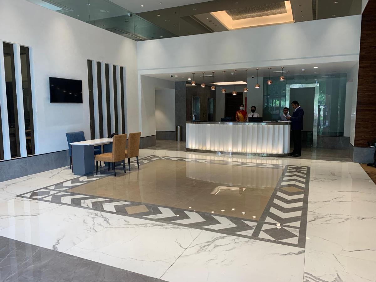 Hotel Manjeera Sarovar Premiere Rājahmundry Zewnętrze zdjęcie