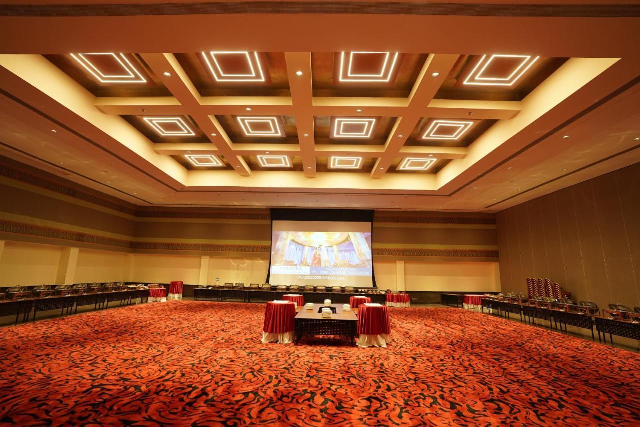 Hotel Manjeera Sarovar Premiere Rājahmundry Zewnętrze zdjęcie