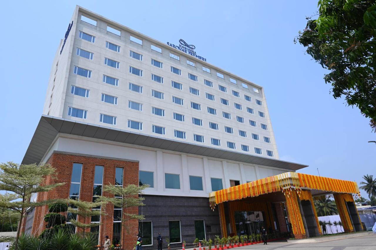 Hotel Manjeera Sarovar Premiere Rājahmundry Zewnętrze zdjęcie