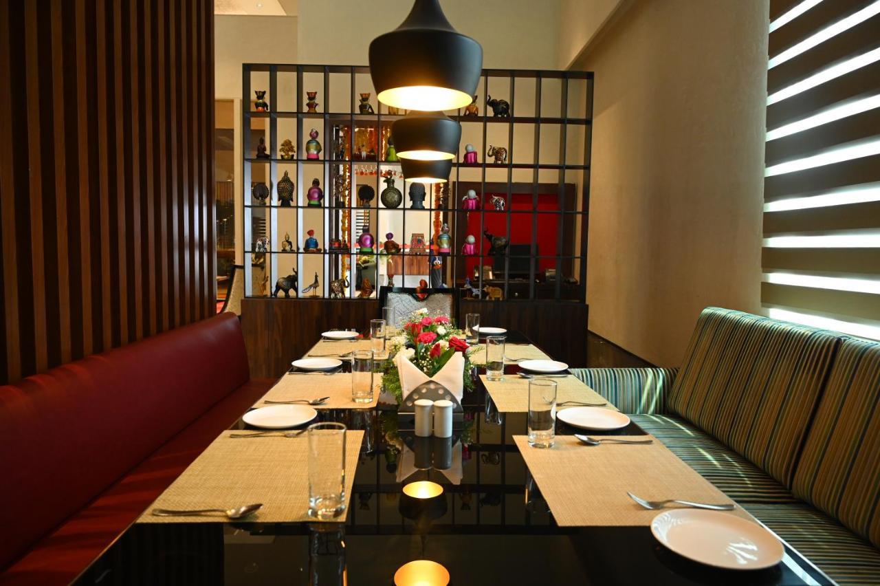 Hotel Manjeera Sarovar Premiere Rājahmundry Zewnętrze zdjęcie