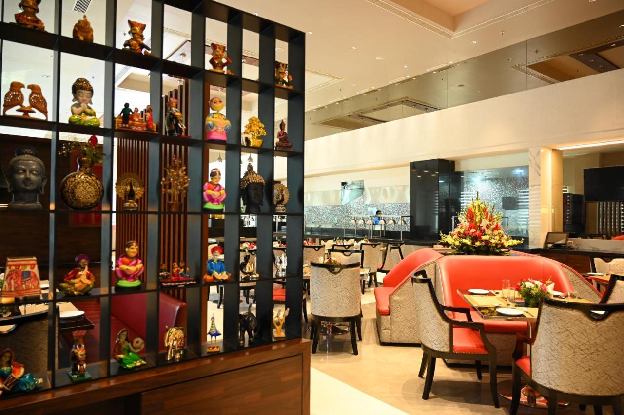 Hotel Manjeera Sarovar Premiere Rājahmundry Zewnętrze zdjęcie
