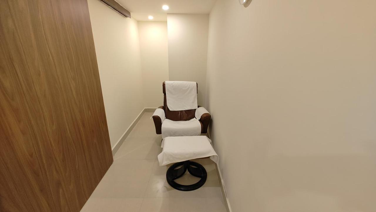 Hotel Manjeera Sarovar Premiere Rājahmundry Zewnętrze zdjęcie